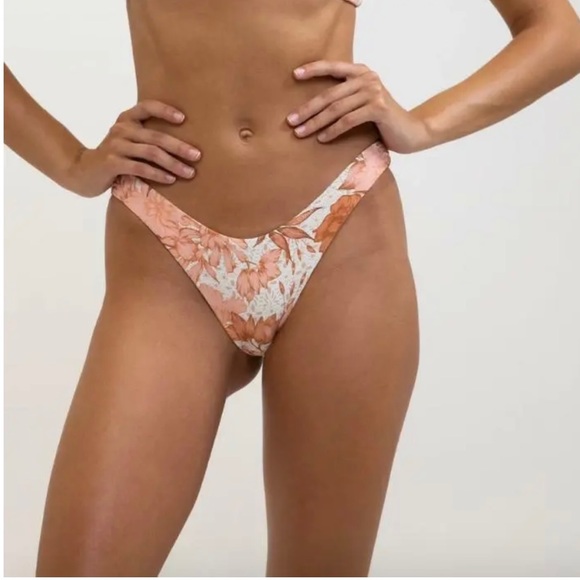 Rhythm Ohana Bikini - Picture 3 of 7